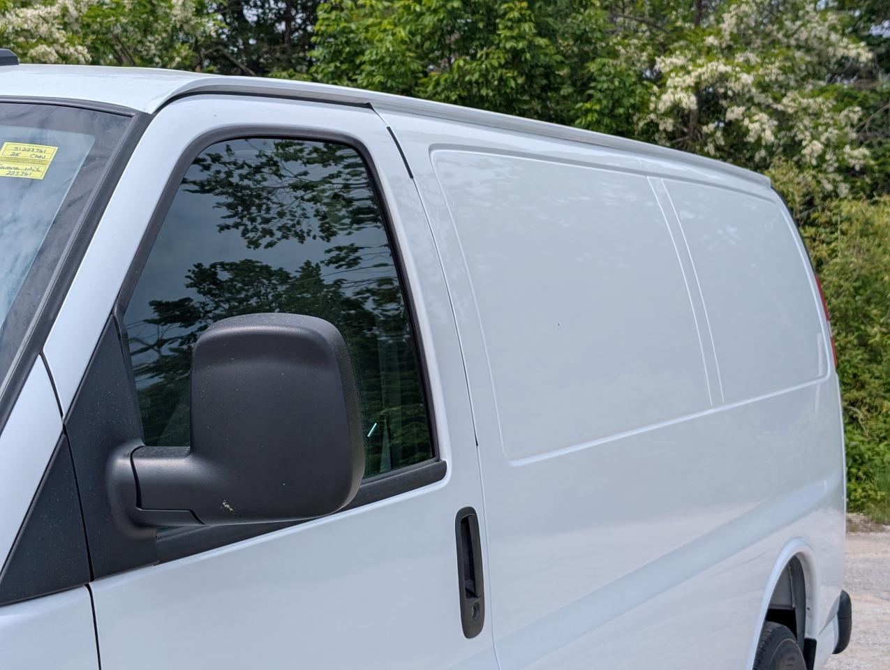 2025 Chevrolet Express Cargo Van  Photo