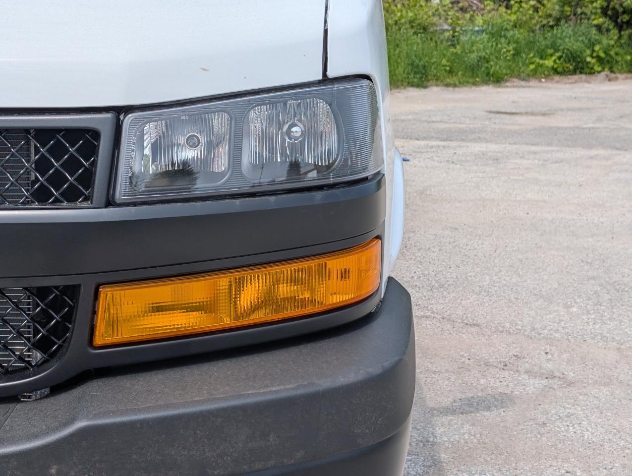 2025 Chevrolet Express Cargo Van  Photo