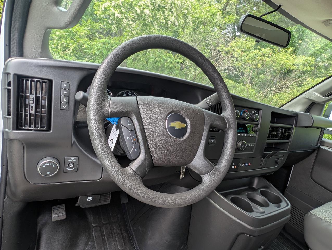 2025 Chevrolet Express Cargo Van  Photo