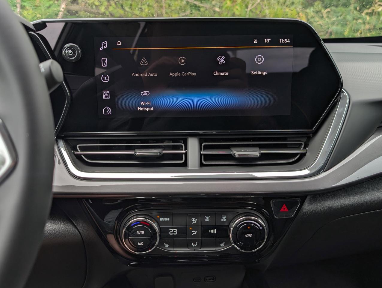 2025 Chevrolet Trax ACTIV Photo