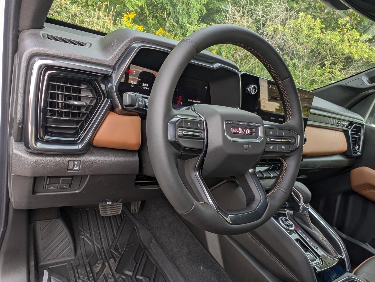 2026 GMC Canyon AT4 Photo