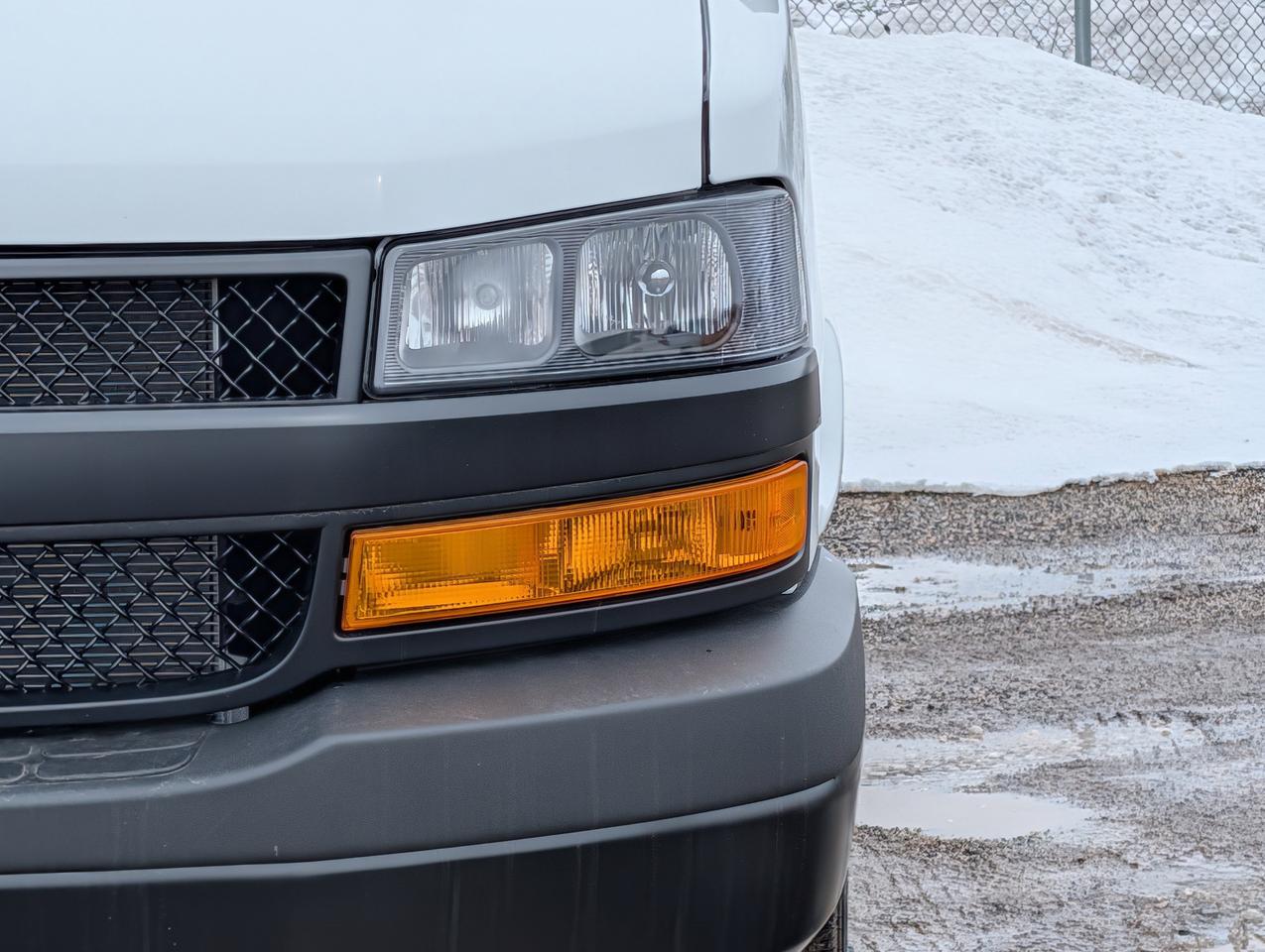 2025 Chevrolet Express Cargo Van  Photo