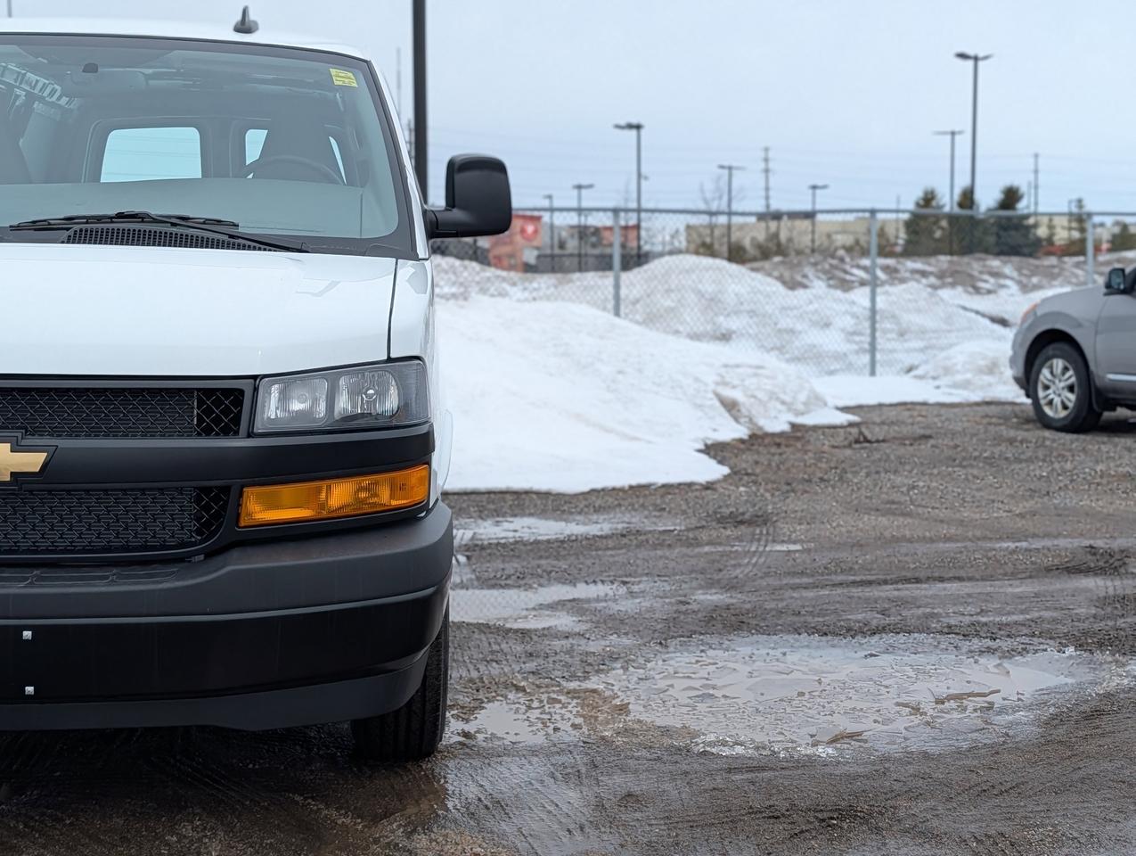 2025 Chevrolet Express Cargo Van  Photo