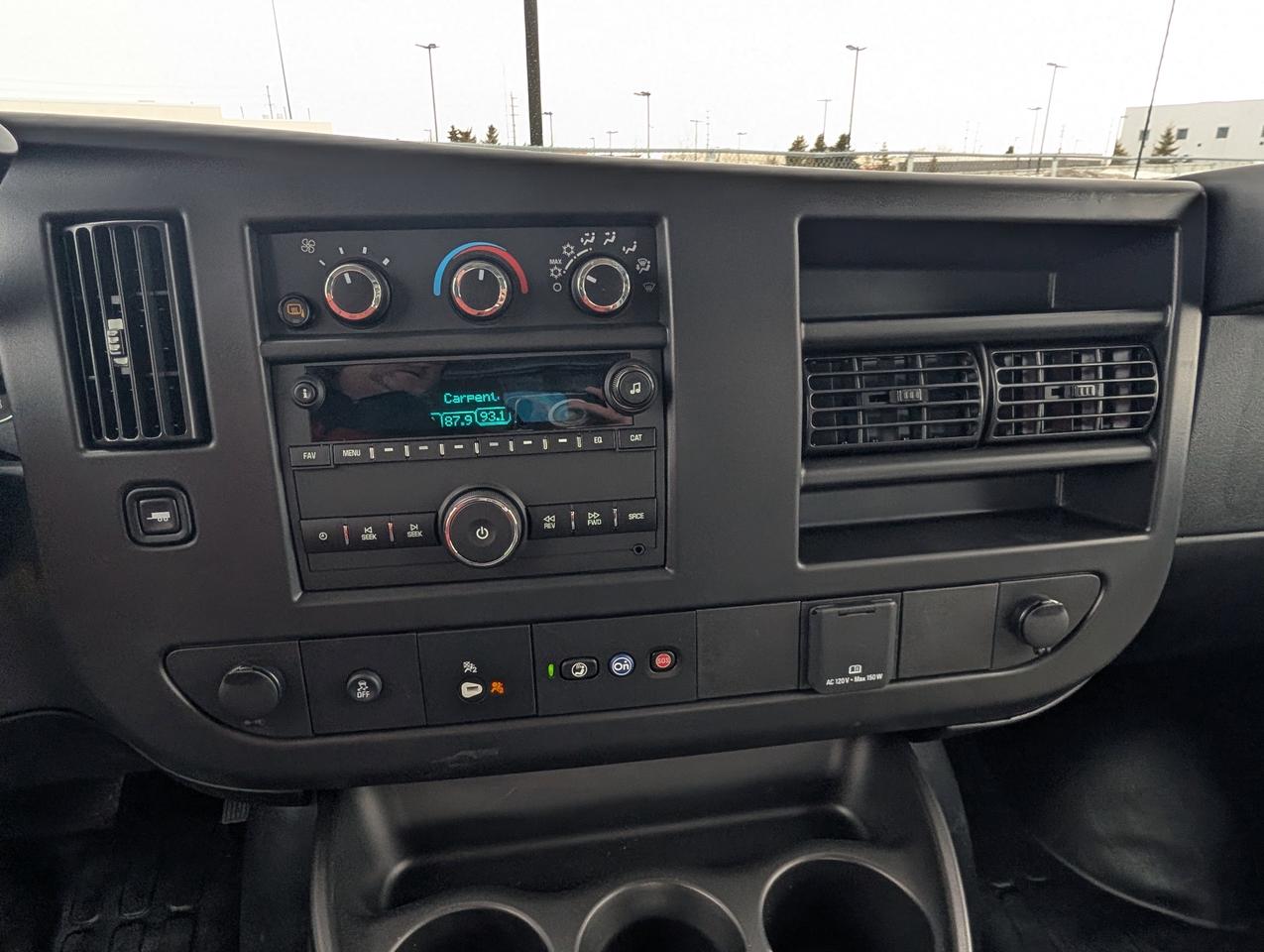 2025 Chevrolet Express Cargo Van  Photo