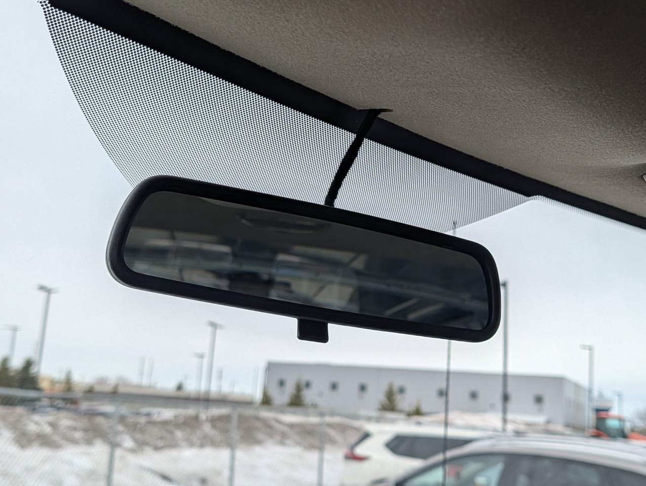 2025 Chevrolet Express Cargo Van  Photo