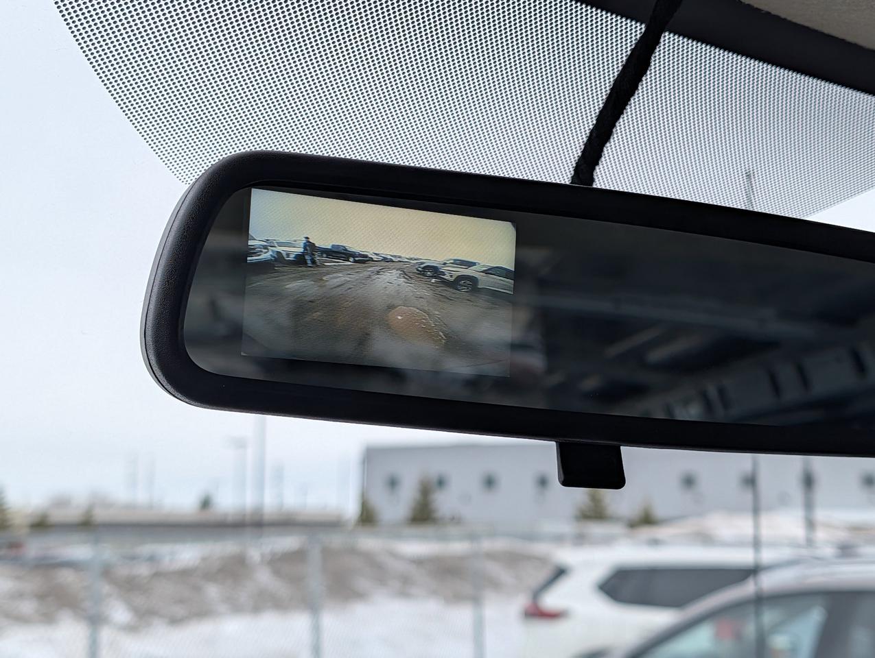 2025 Chevrolet Express Cargo Van  Photo