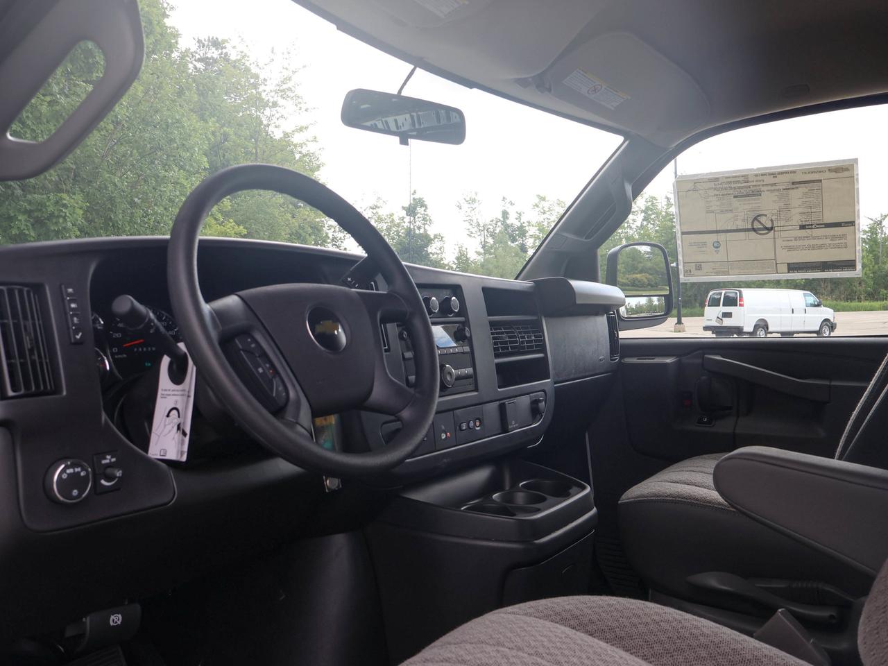 2025 Chevrolet Express Cargo Van  Photo