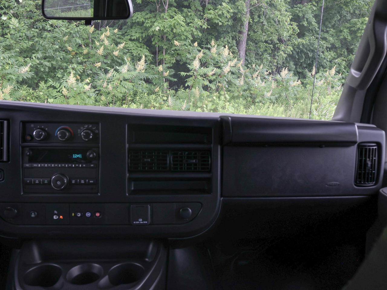 2025 Chevrolet Express Cargo Van  Photo