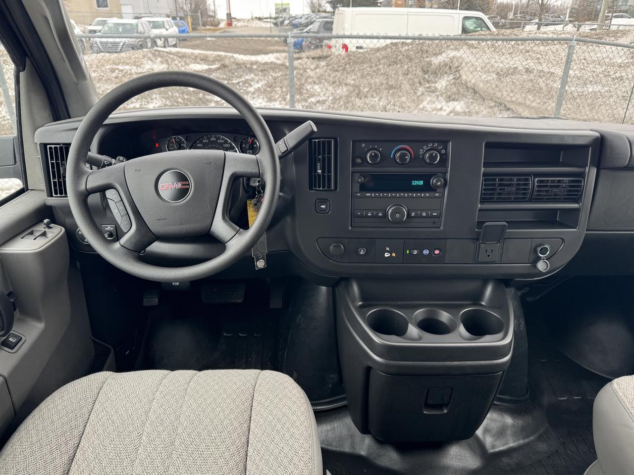 2025 GMC Savana Cargo Van  Photo