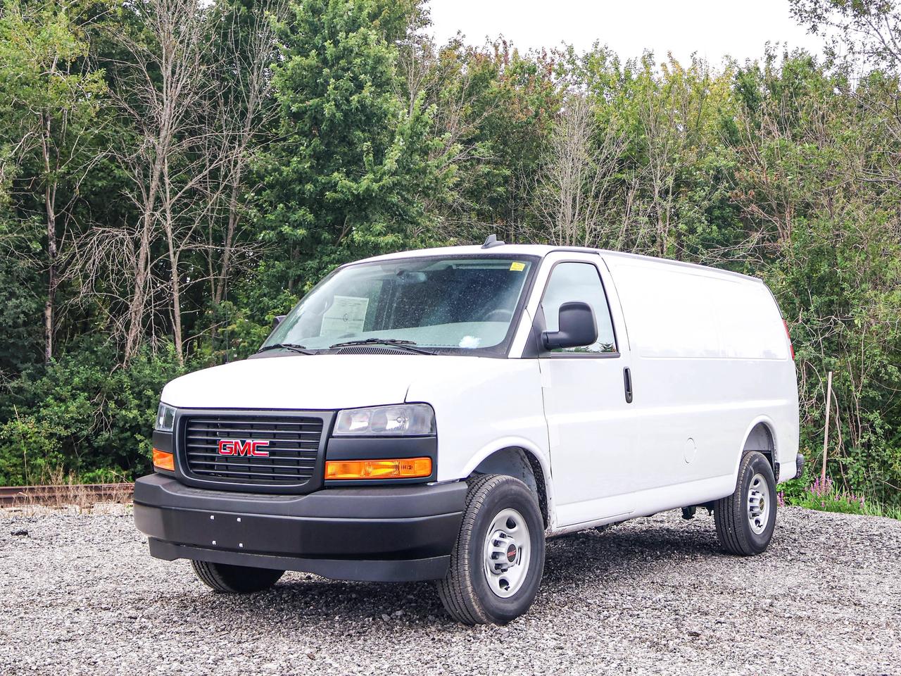 2025 GMC Savana Cargo Van  Photo3