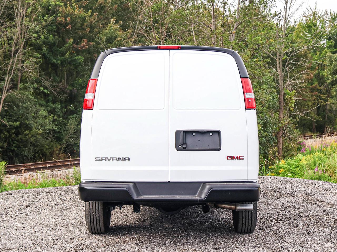 2025 GMC Savana Cargo Van  Photo