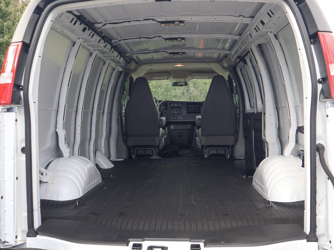 2025 GMC Savana Cargo Van  Photo