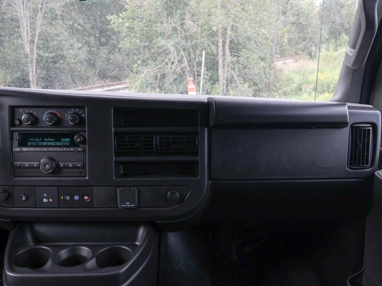 2025 GMC Savana Cargo Van  Photo