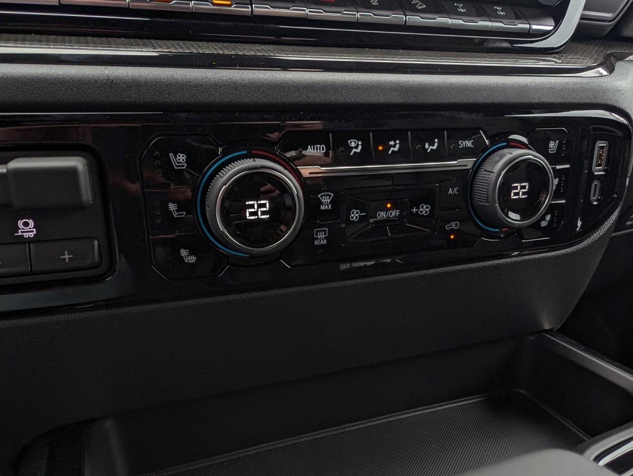 2026 Chevrolet Silverado 1500 ZR2 Photo