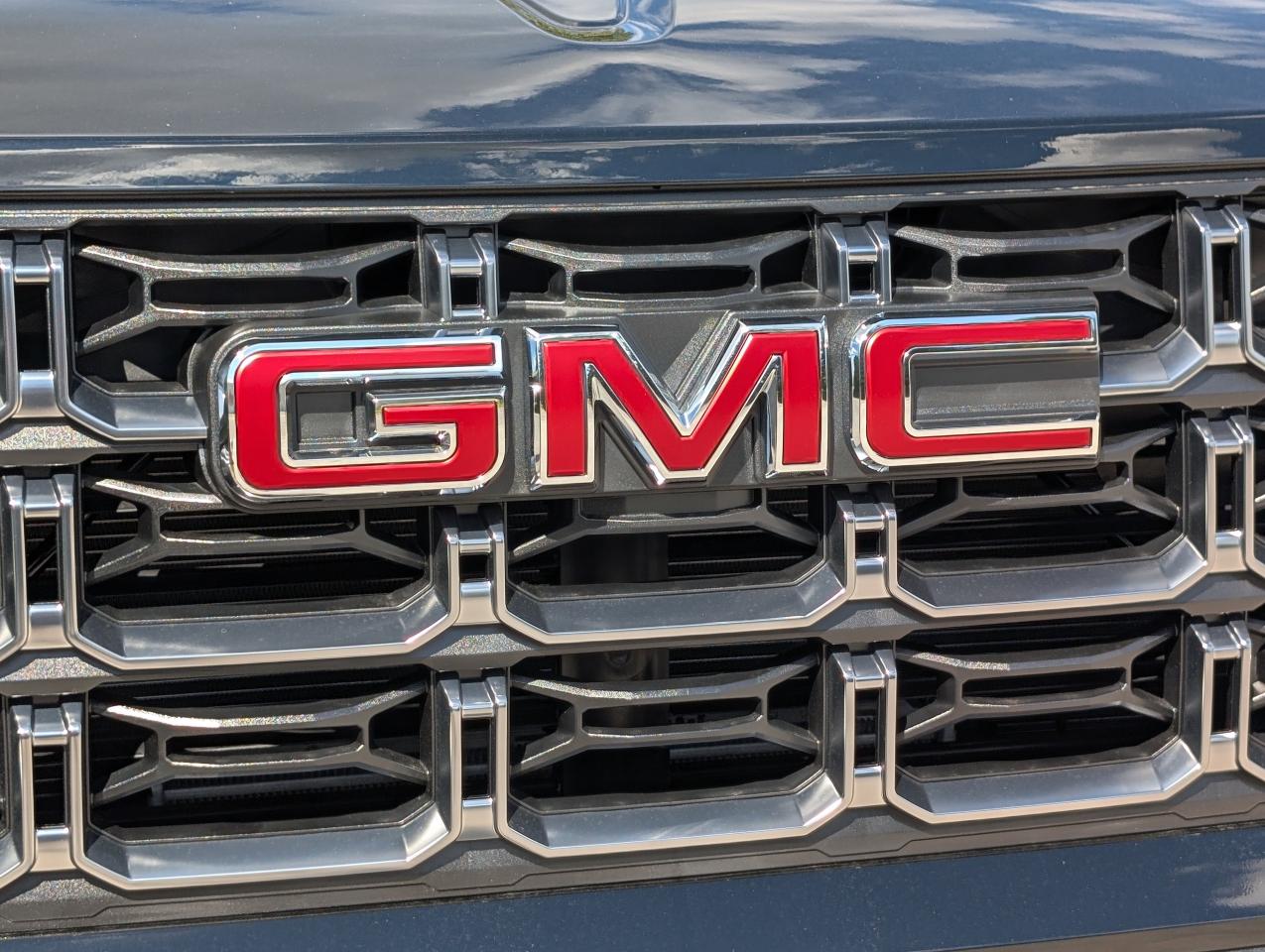 2026 GMC Canyon AT4 Photo