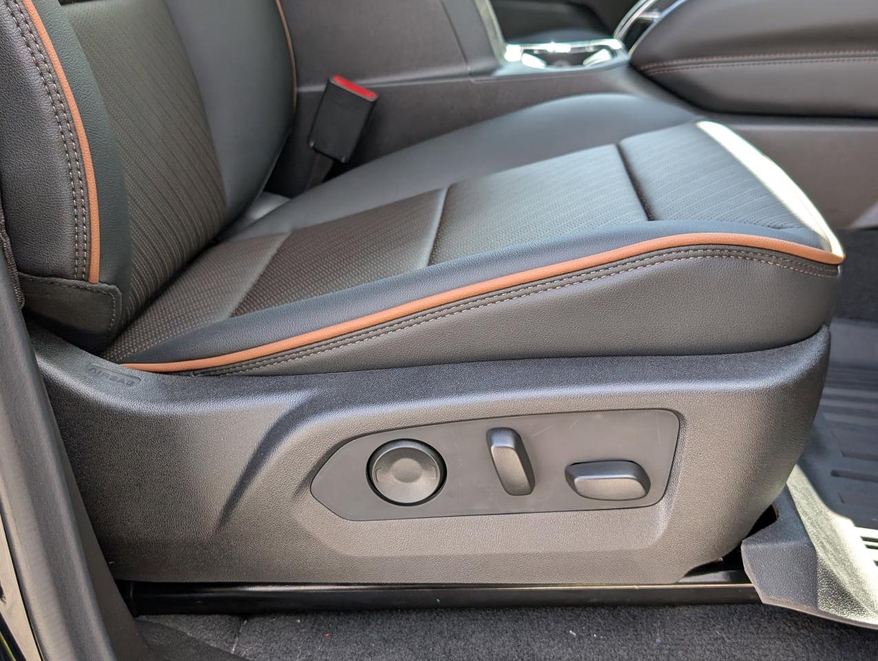 2026 GMC Canyon AT4 Photo