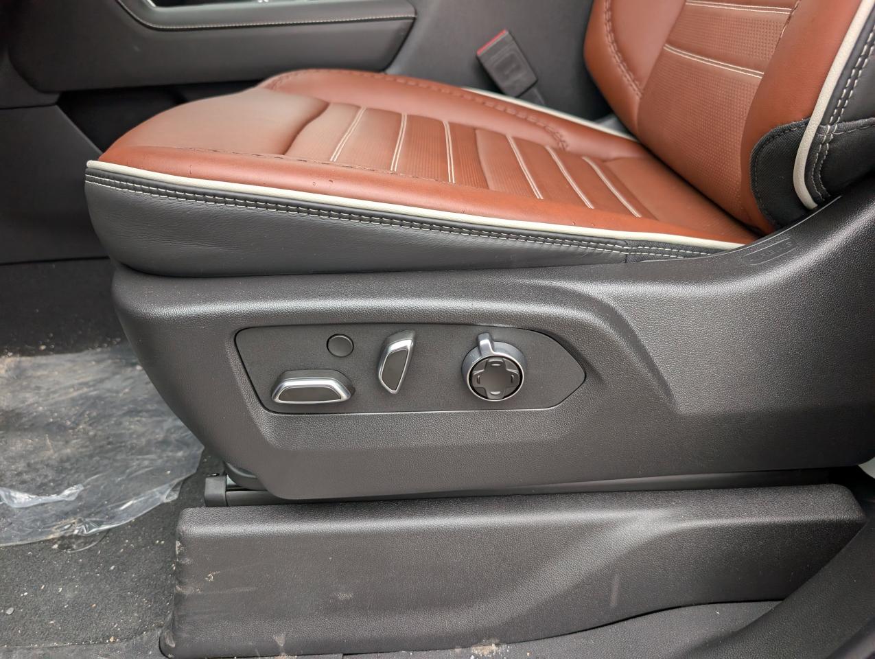 2025 GMC Sierra 3500HD Denali Ultimate Photo