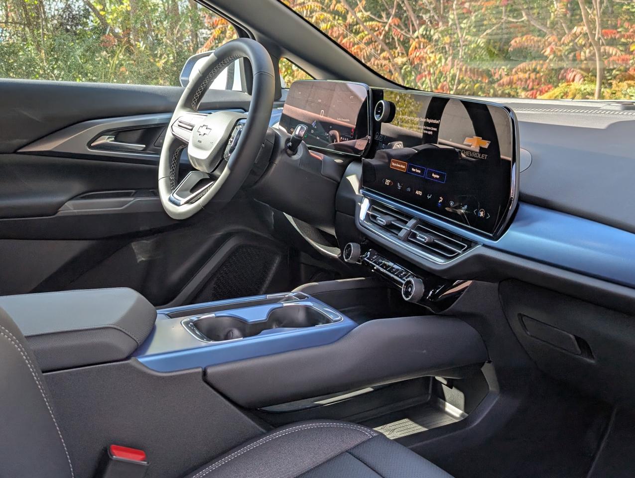 2026 Chevrolet Equinox EV LT Photo