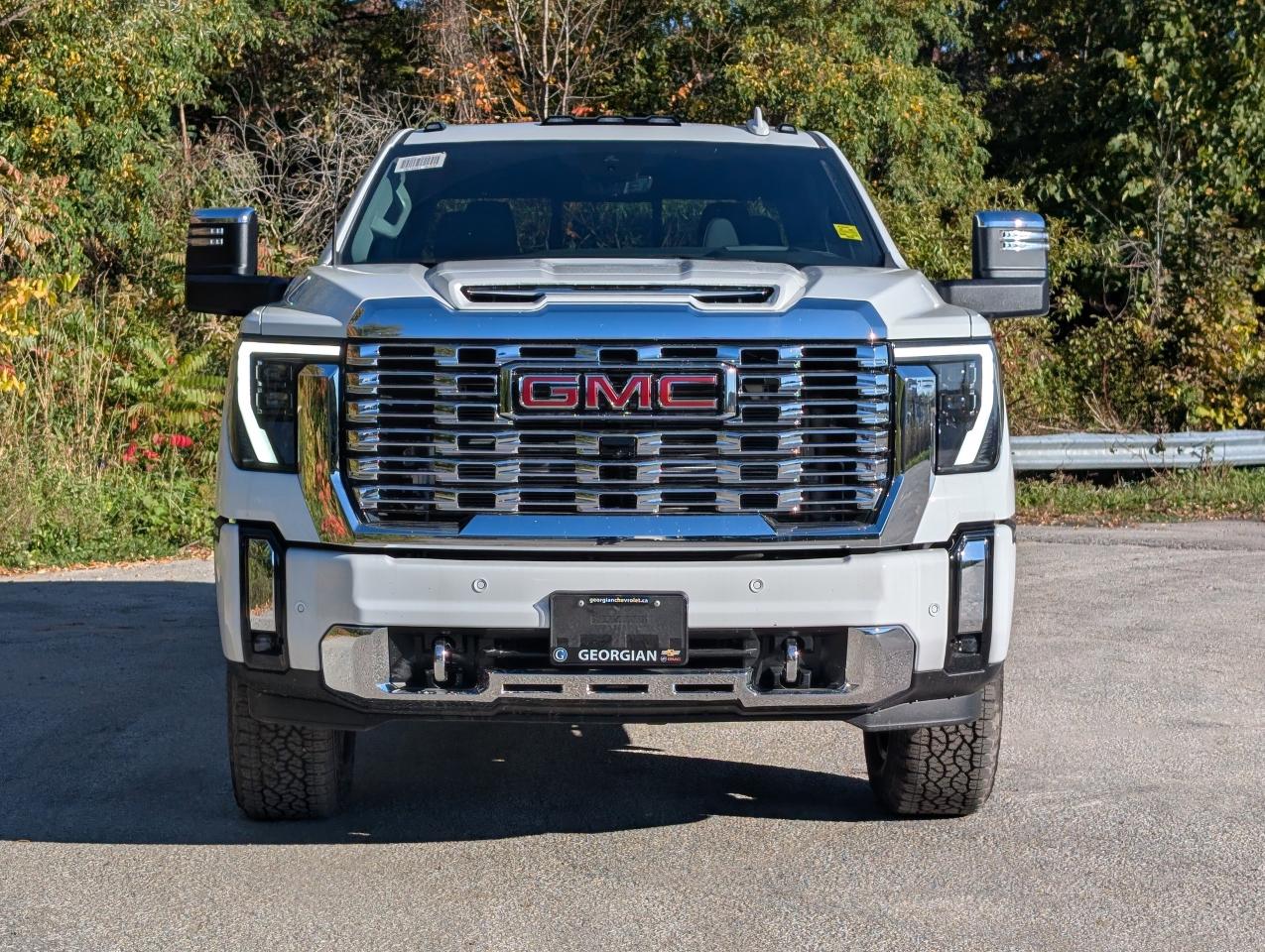 2025 GMC SIERRA 2500HD DENALI Photo