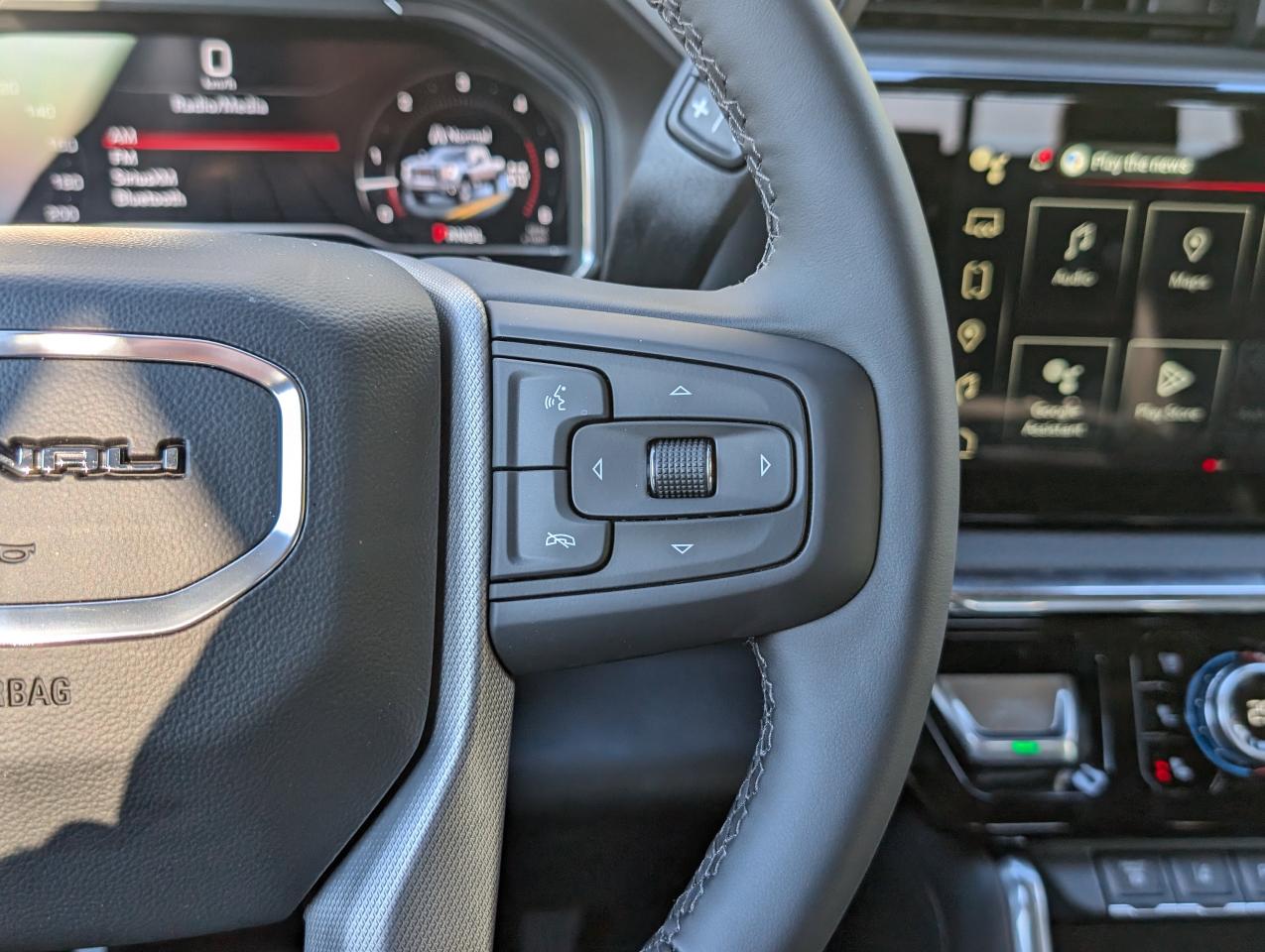 2025 GMC SIERRA 2500HD DENALI Photo