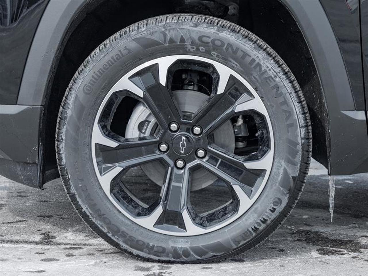 2026 Chevrolet Equinox LT Photo3