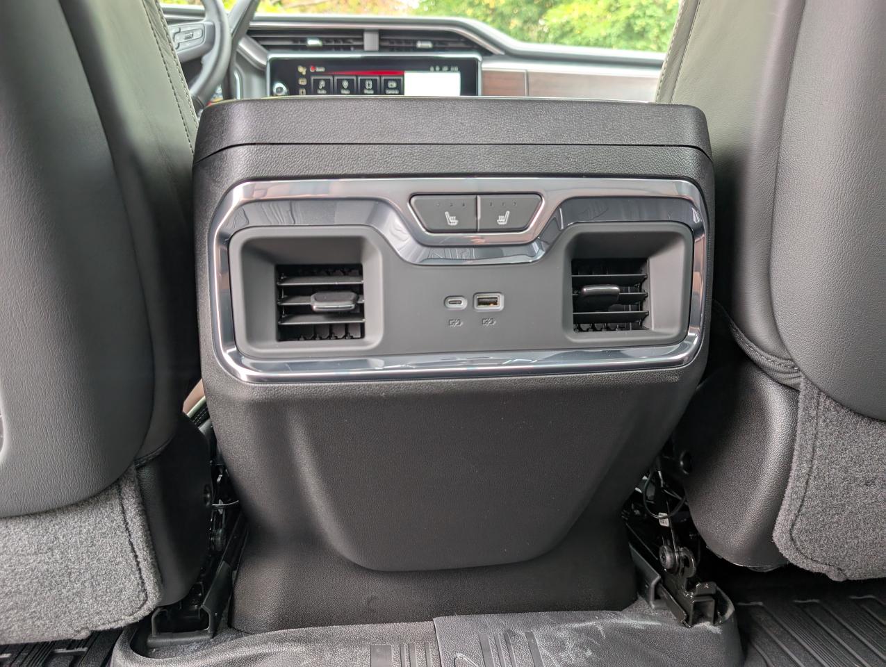 2026 GMC Sierra 3500HD Denali Ultimate Photo