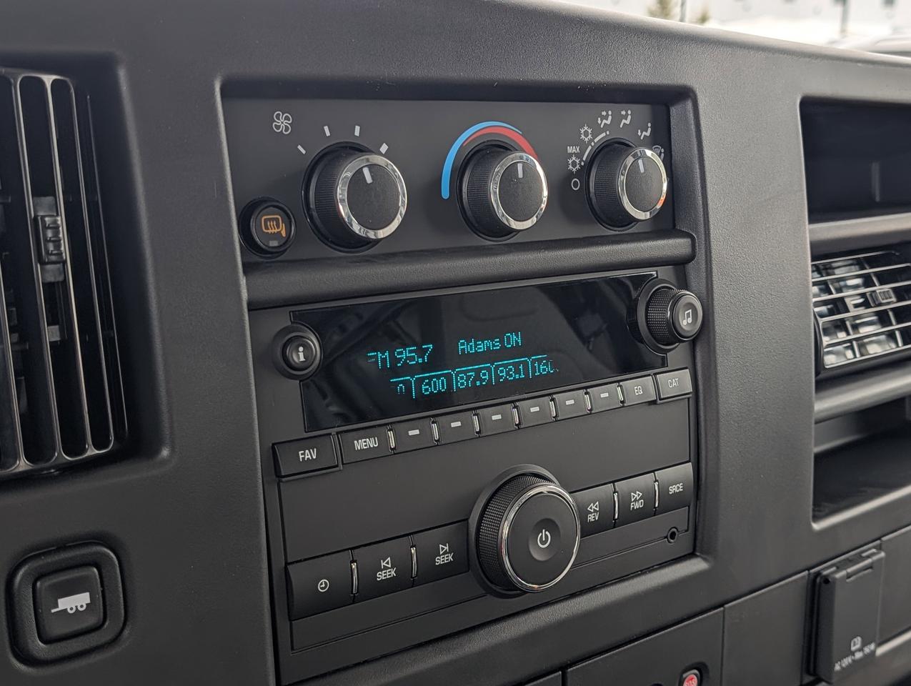 2025 GMC Savana Cargo Van  Photo