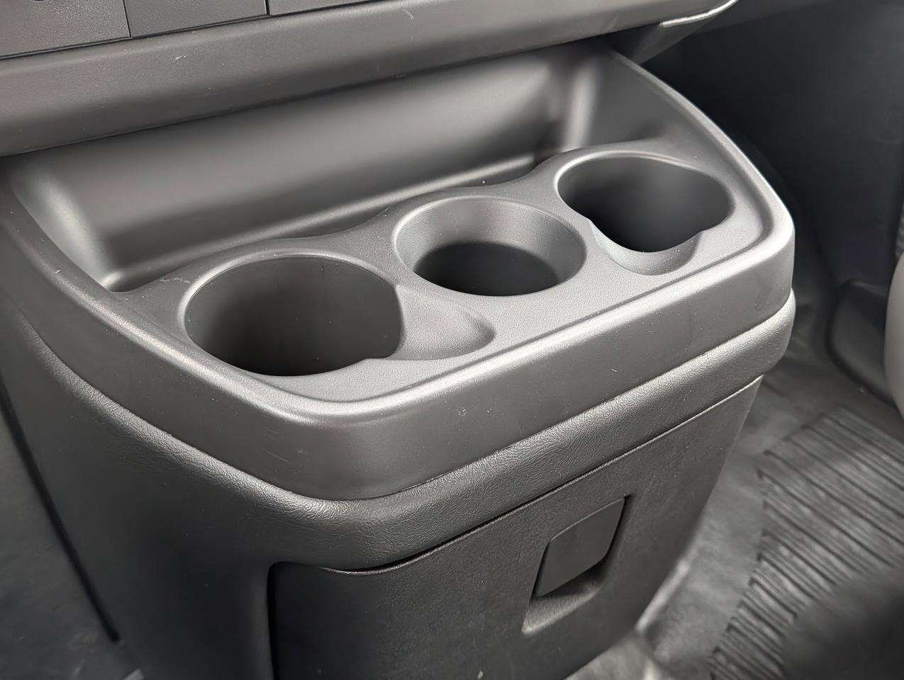 2025 GMC Savana Cargo Van  Photo