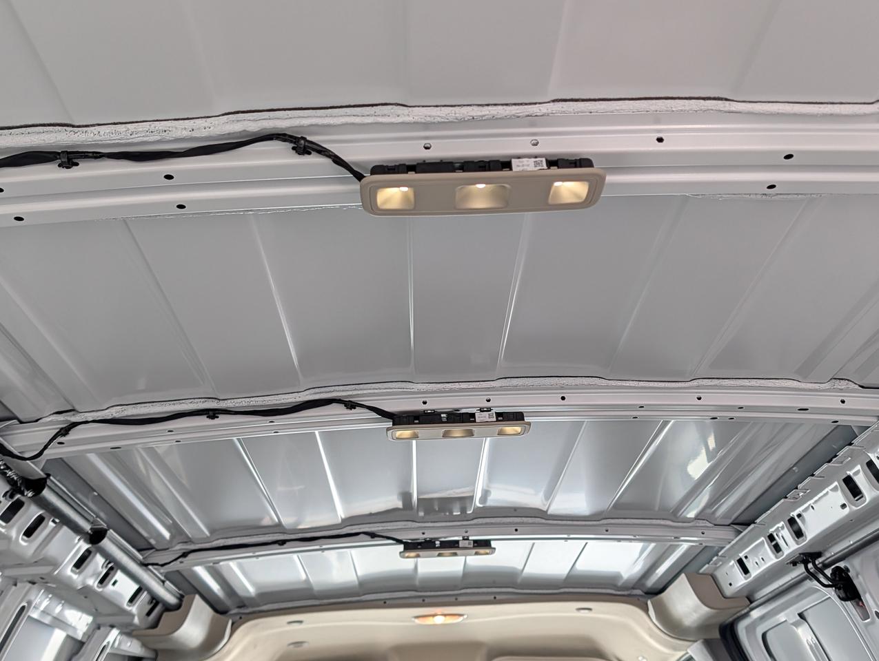 2025 GMC Savana Cargo Van  Photo