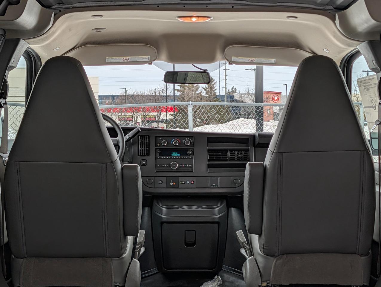 2025 GMC Savana Cargo Van  Photo