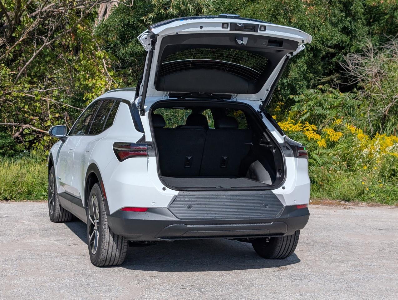 2026 Chevrolet Equinox EV LT Photo