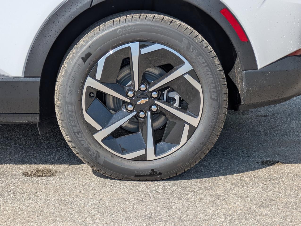 2026 Chevrolet Equinox EV LT Photo