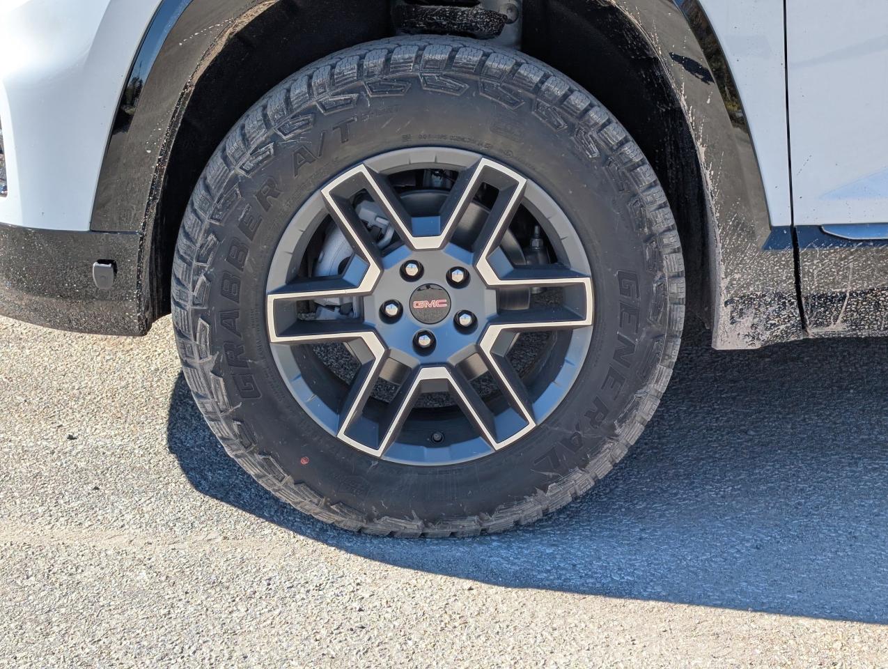 2026 GMC Terrain AWD AT4 Photo