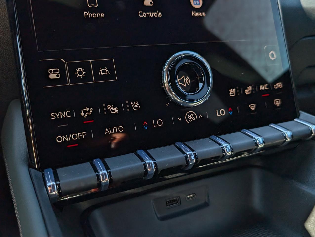 2026 GMC Terrain AWD AT4 Photo