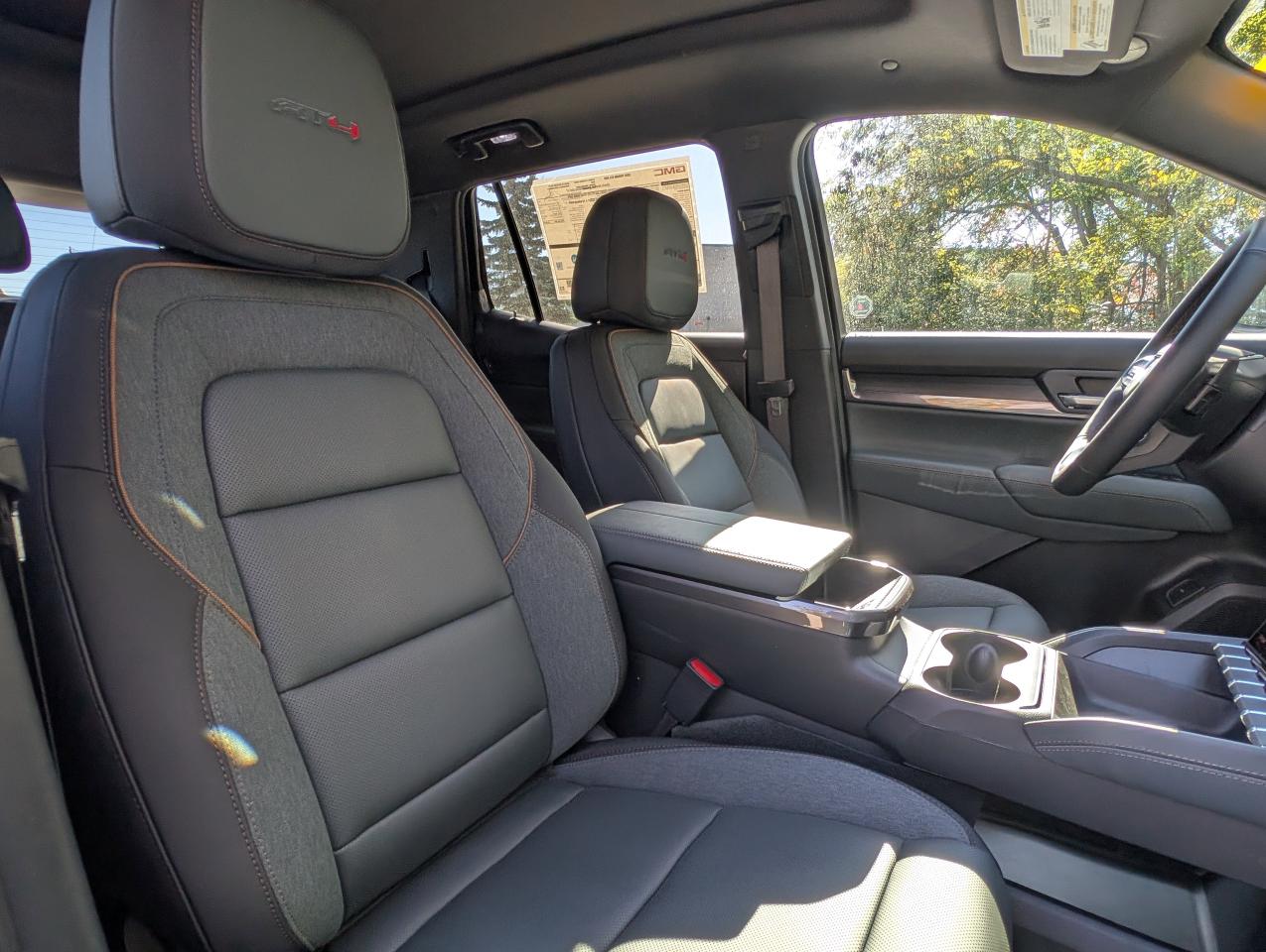 2026 GMC Terrain AWD AT4 Photo