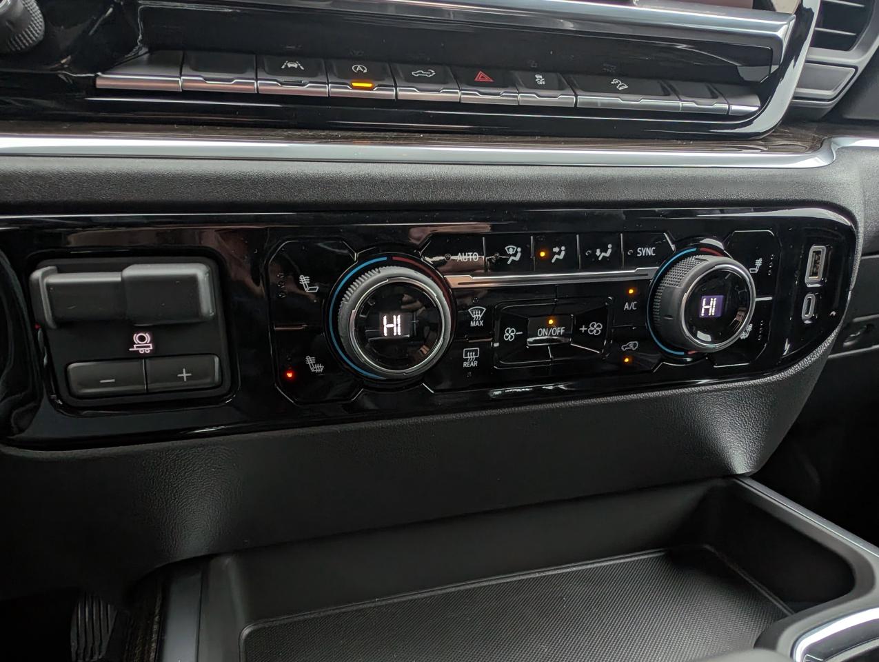 2026 Chevrolet Silverado 1500 RST Photo