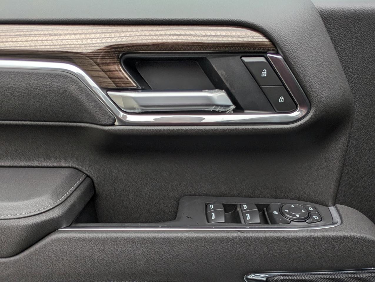 2026 Chevrolet Silverado 1500 RST Photo