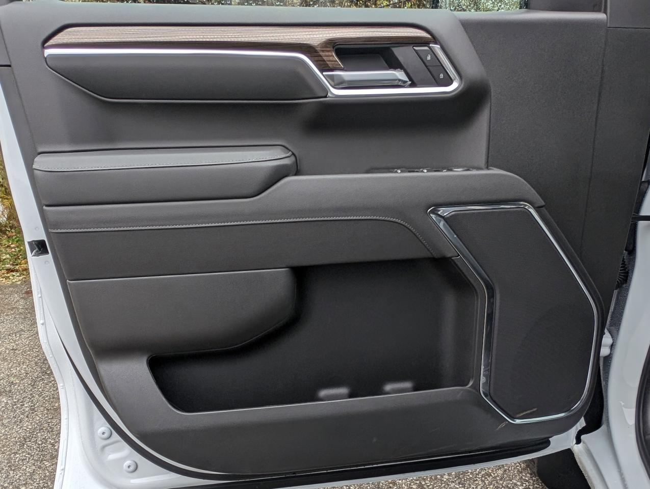 2026 Chevrolet Silverado 1500 RST Photo