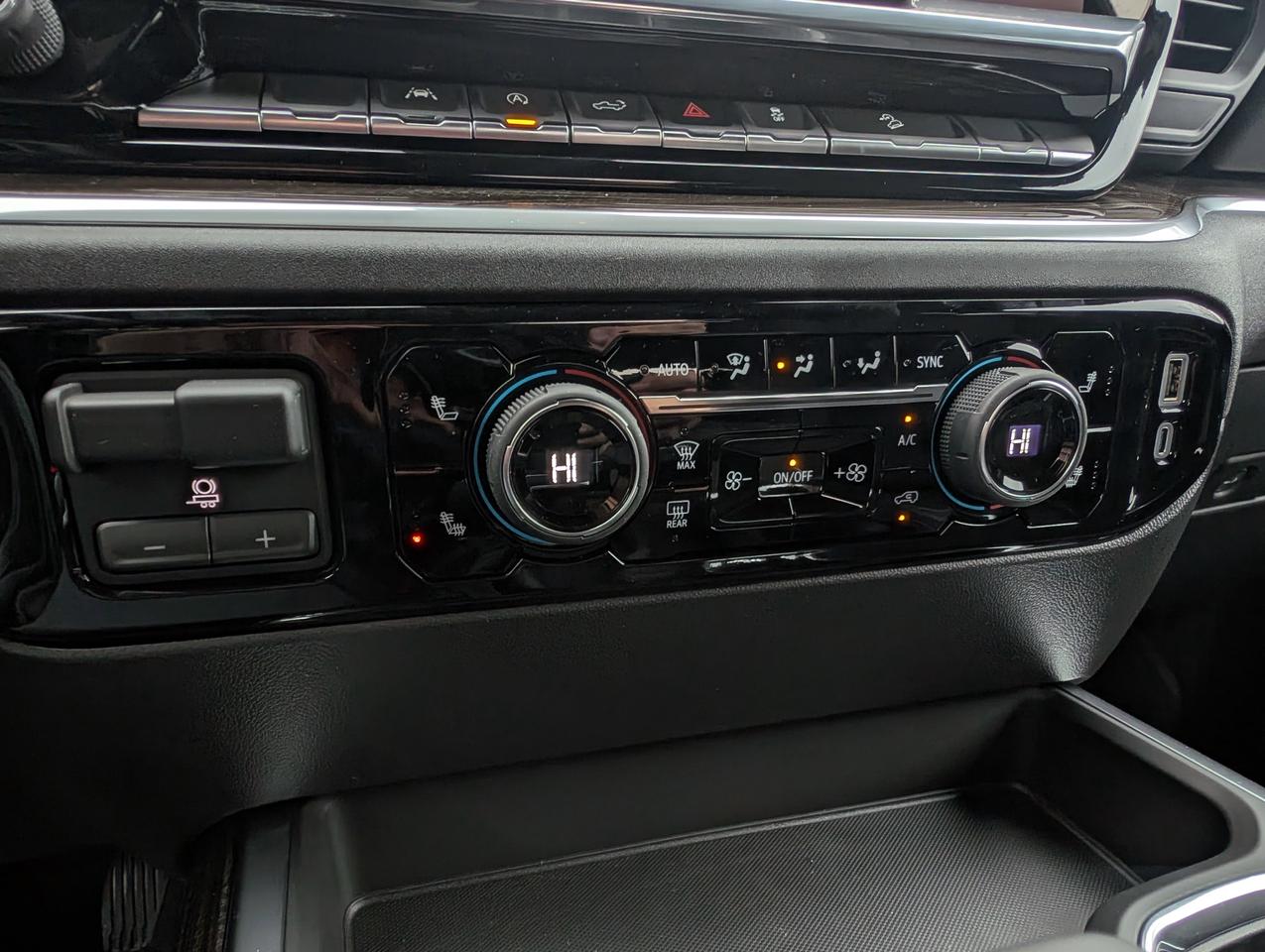 2026 Chevrolet Silverado 1500 RST Photo