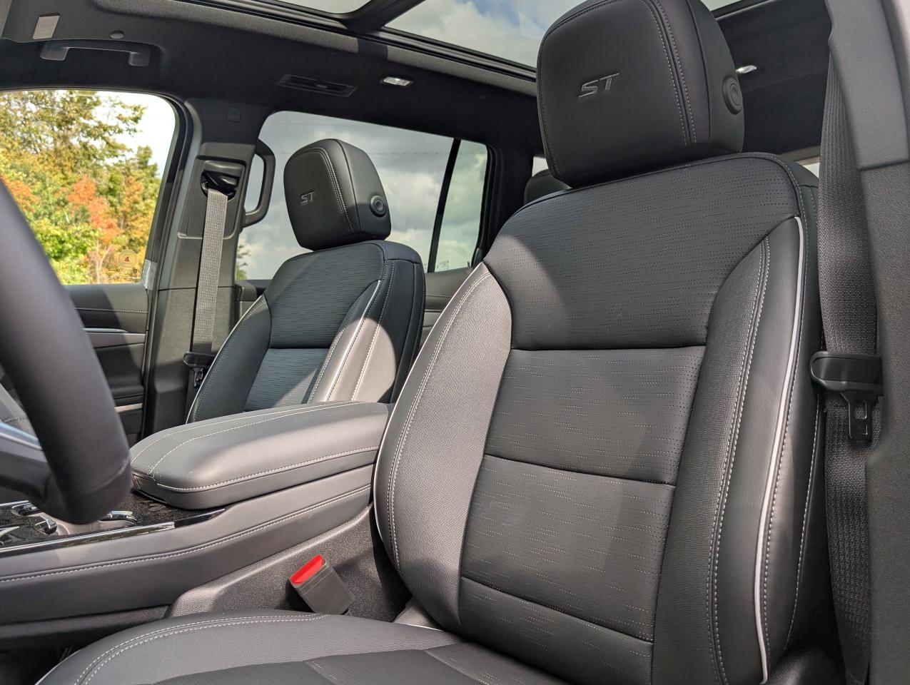 2026 Buick Enclave Sport Touring Photo