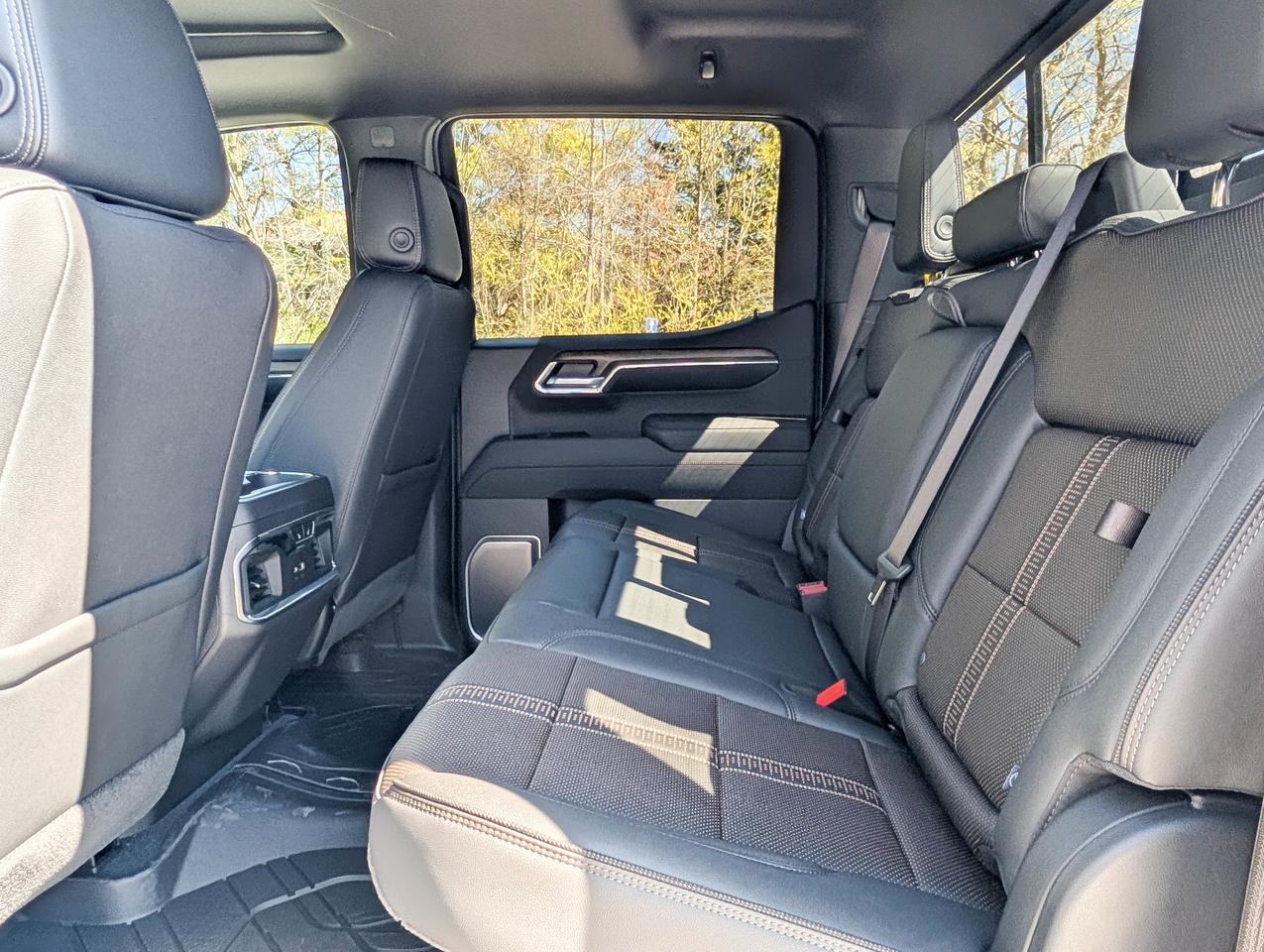 2026 Chevrolet Silverado 1500 High Country Photo