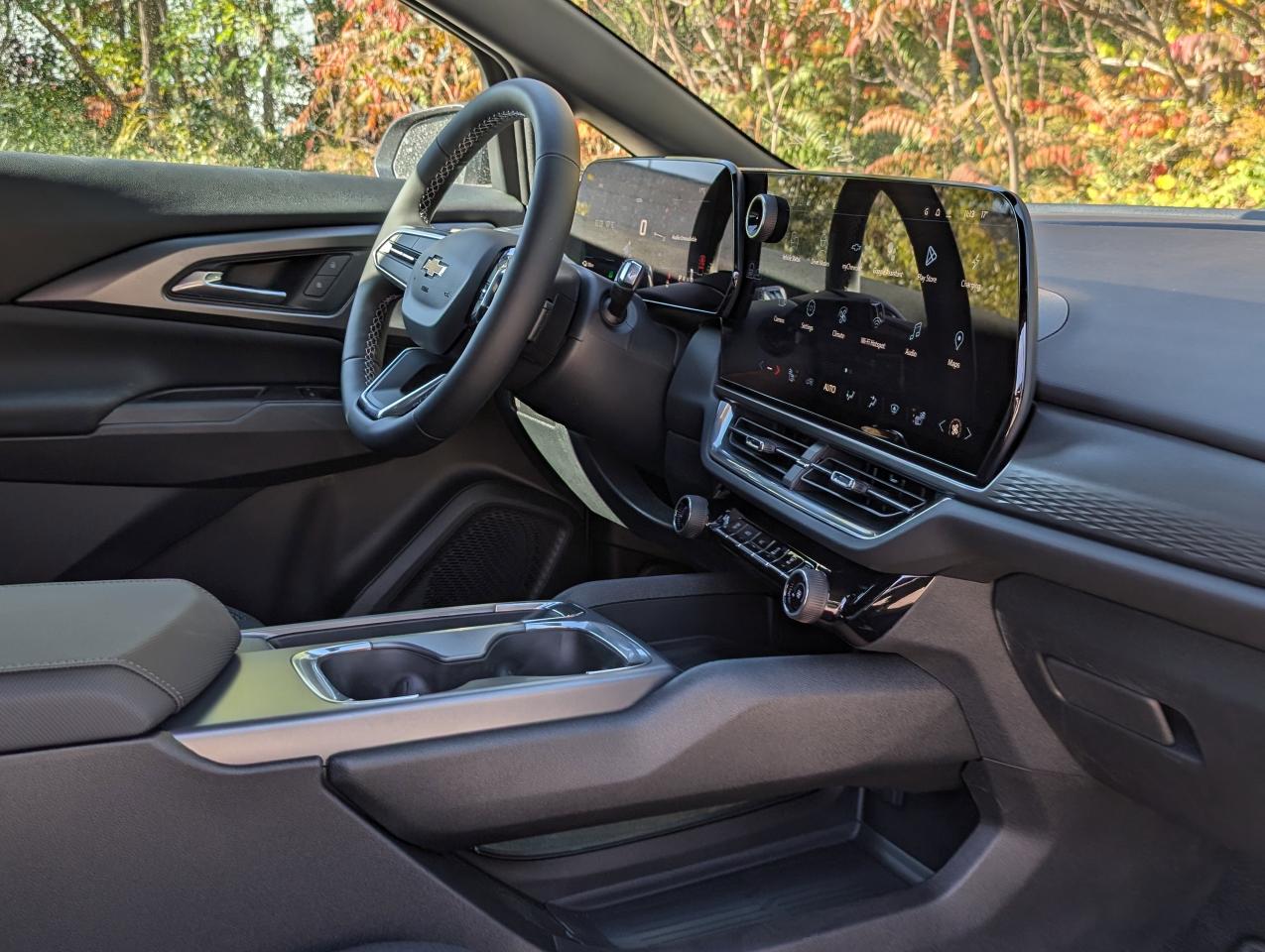 2026 Chevrolet Equinox EV LT Photo