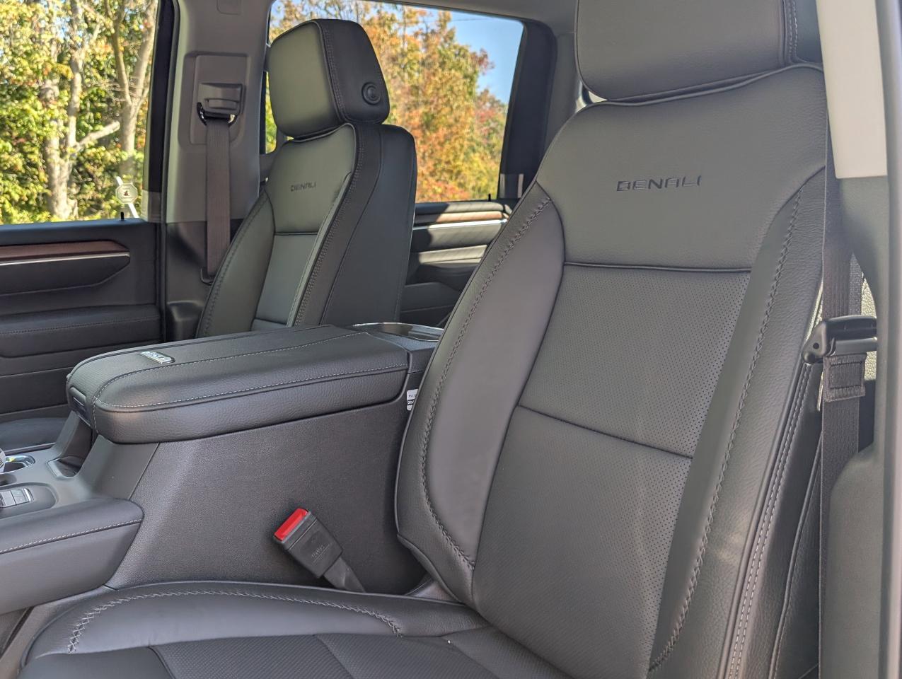 2026 GMC SIERRA 2500HD DENALI Photo