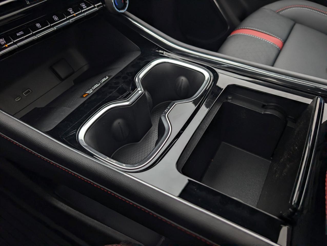 2026 Chevrolet Traverse RS Photo