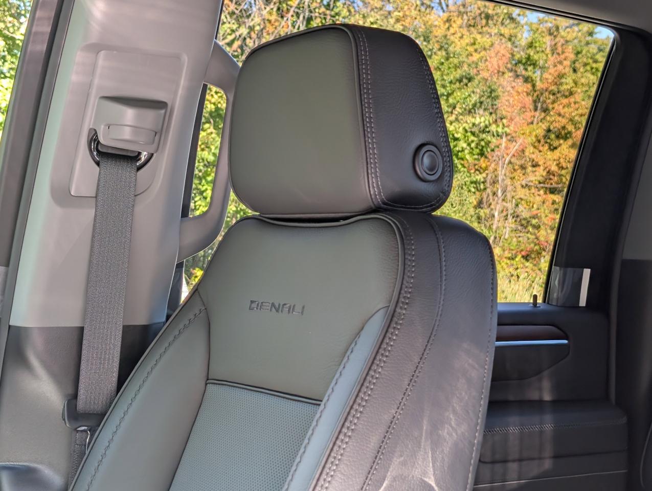 2026 GMC Sierra 3500HD Denali Photo