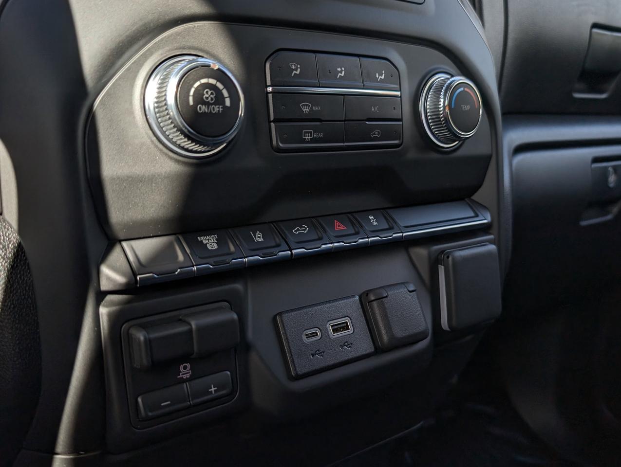 2026 GMC SIERRA 2500HD Pro Photo