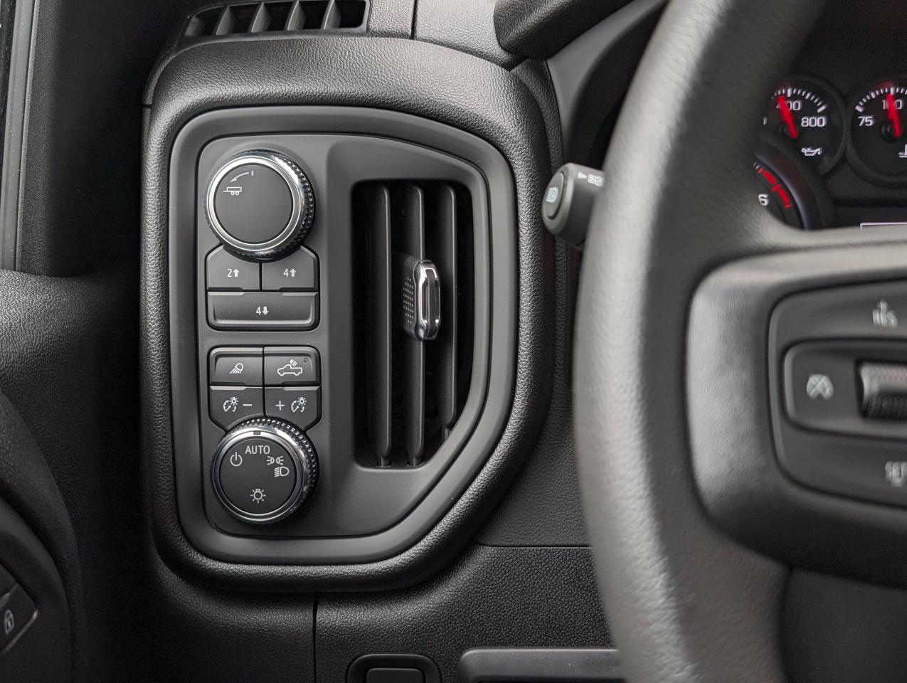 2026 GMC SIERRA 2500HD Pro Photo