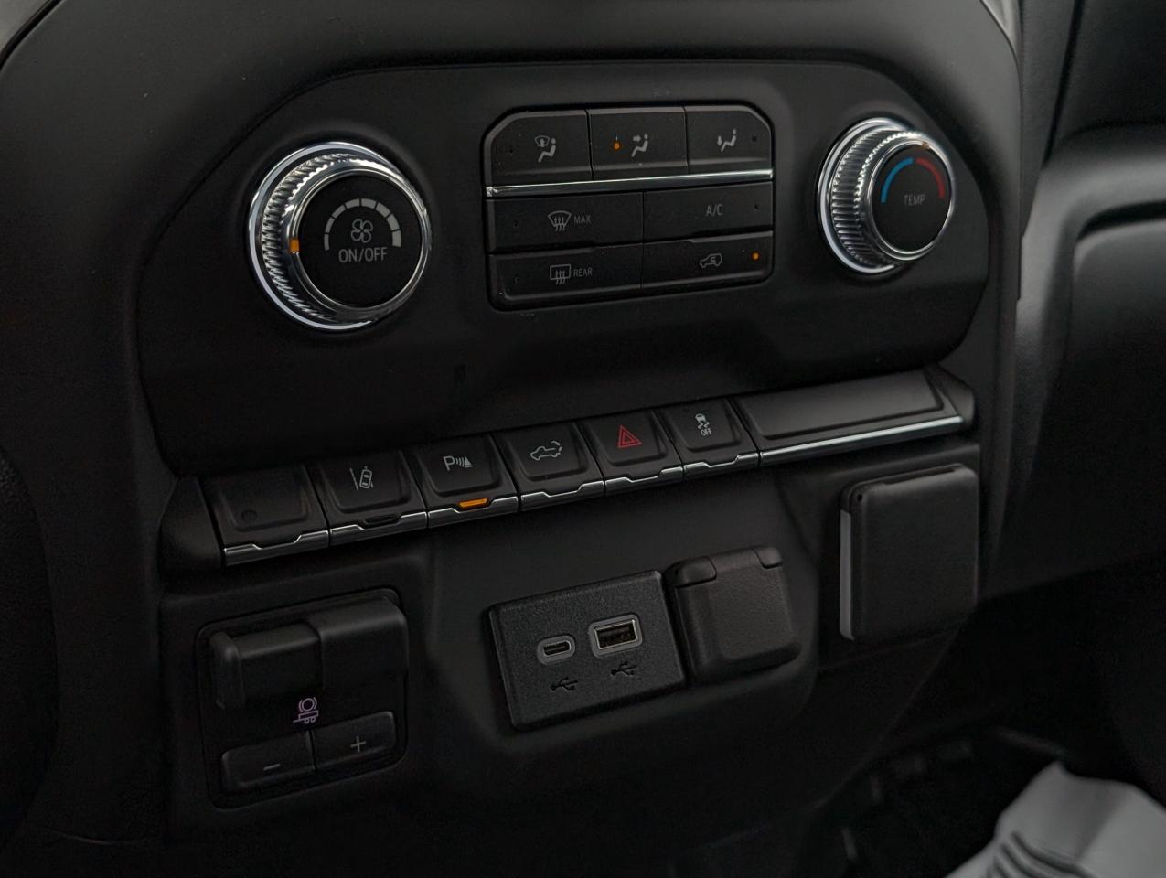 2026 GMC SIERRA 2500HD Pro Photo