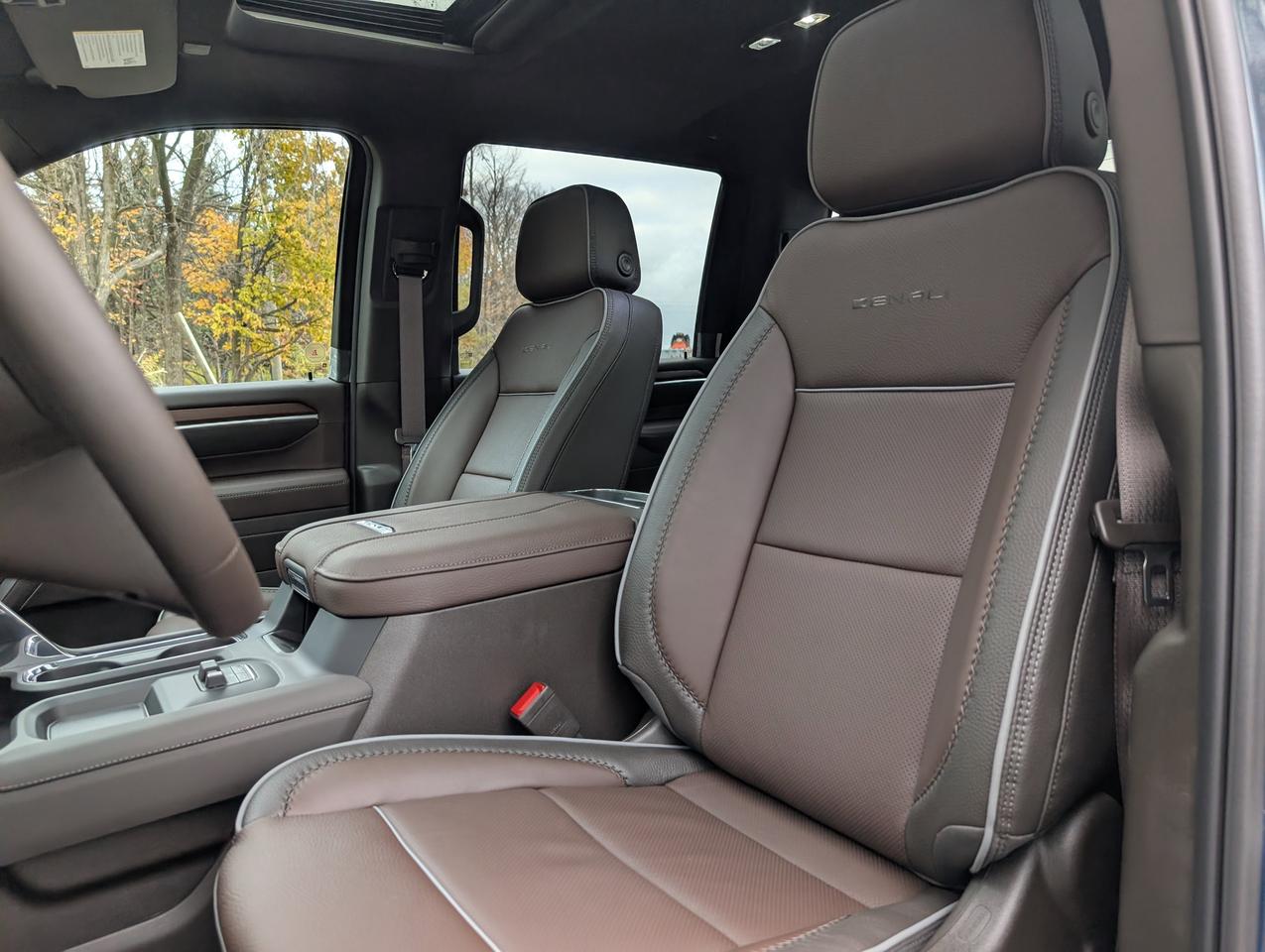 2026 GMC SIERRA 2500HD DENALI Photo