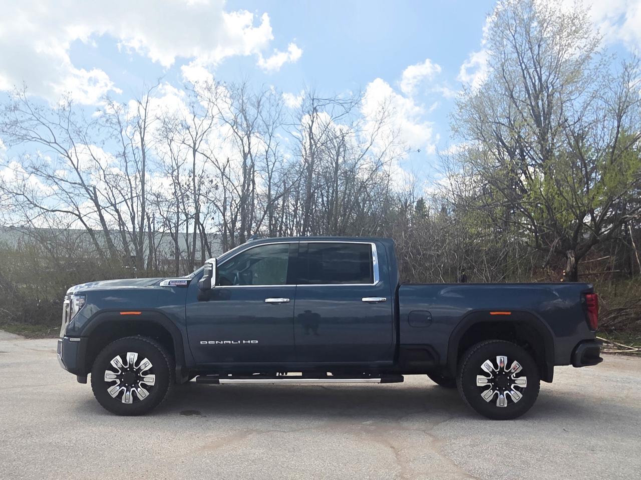 2026 GMC SIERRA 2500HD DENALI Photo